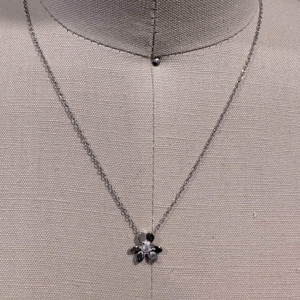 VCA inspired 18K White gold  Frivole Pendant.